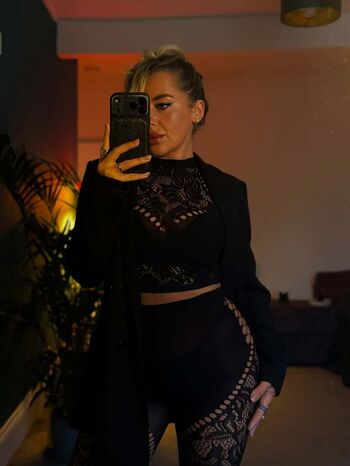 Full leaked Julia haida private onlyfans photo