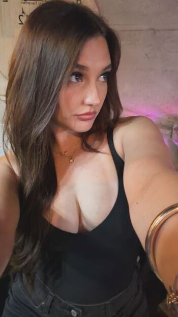 Full leaked Kryssa private onlyfans photo