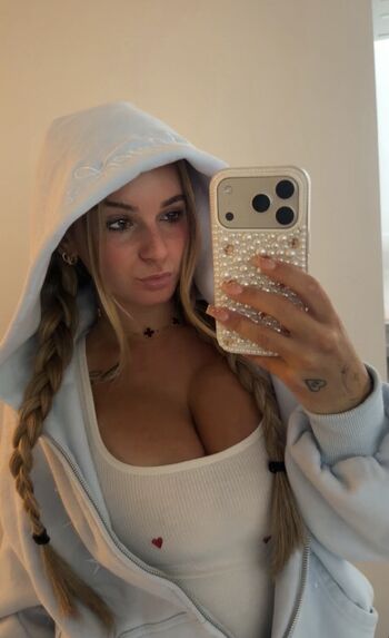 Kaitlyn Krems