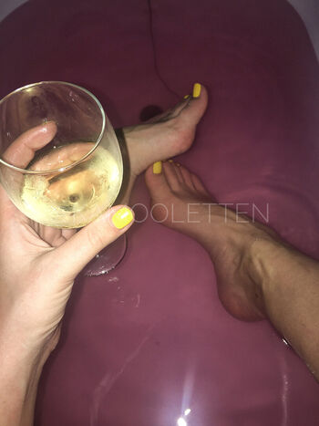 Full leaked Kamoolettenfree private onlyfans photo