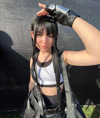 Full leaked Kariwahh private onlyfans photo