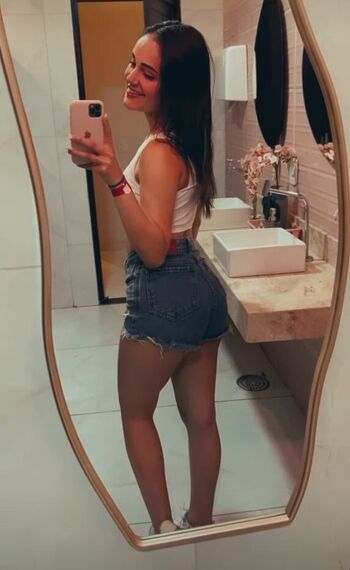 Full leaked Karla hellen private onlyfans photo
