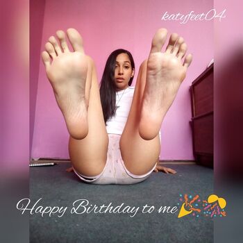 Katyfeet04