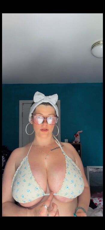 Full leaked Kaybrookew private onlyfans photo