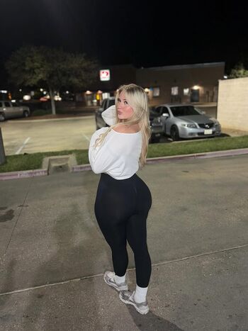 Full leaked Kayla rose private onlyfans photo