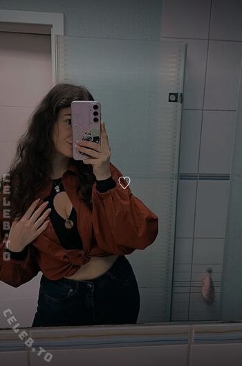 kiki_play
