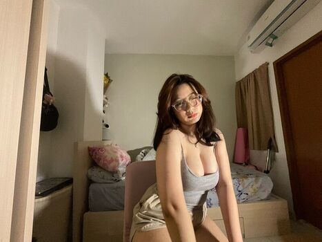 Full leaked Kinora private onlyfans photo