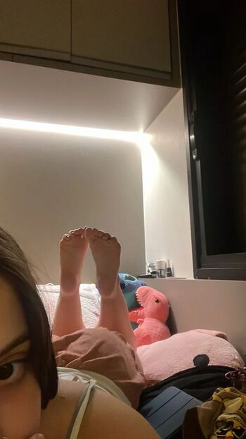 Lalafeet01