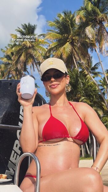 Full leaked Larissa tomasia private onlyfans photo