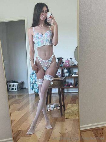 Full leaked Layla private onlyfans photo