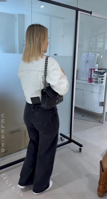 Full leaked Lia mitrou private onlyfans photo