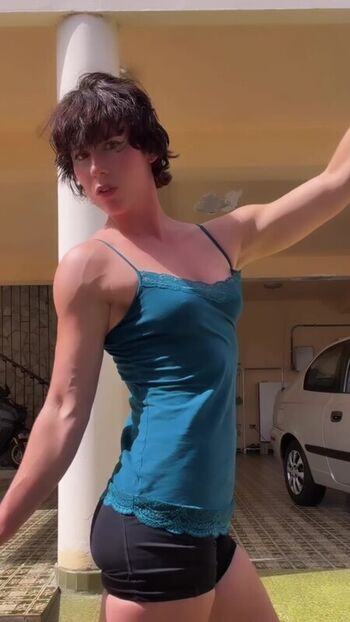 Full leaked Lifterlily private onlyfans photo