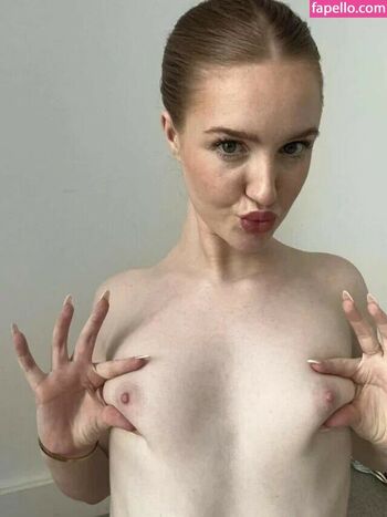 Full leaked Lilyoneill private onlyfans photo