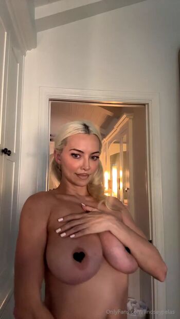 Full leaked Lindsay pelas private onlyfans photo