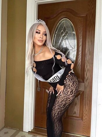 Full leaked Linnddaa private onlyfans photo