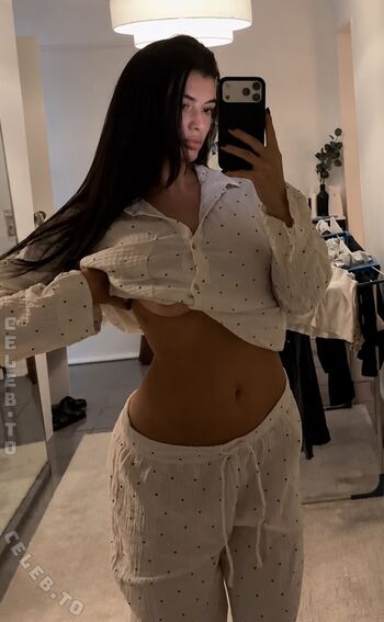 Full leaked Loma marie private onlyfans photo