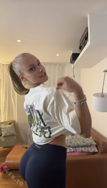 Full leaked Loulou fbl private onlyfans photo