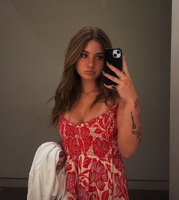 Full leaked Madiiii rose private onlyfans photo