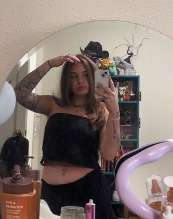 Full leaked Madiiii rose private onlyfans photo