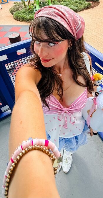 Full leaked Magicwithmeg private onlyfans photo