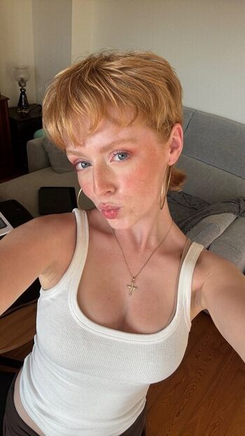Full leaked Mai buzzcut private onlyfans photo