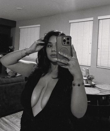 Full leaked Mandaamariahh private onlyfans photo