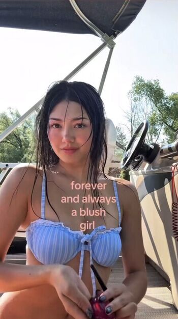 Full leaked Miku martineau page private onlyfans photo