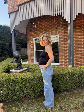 Full leaked Mumma mic  s asmr private onlyfans photo