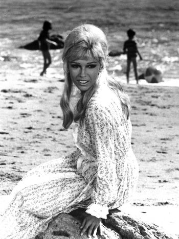 Full leaked Nancy sinatra private onlyfans photo