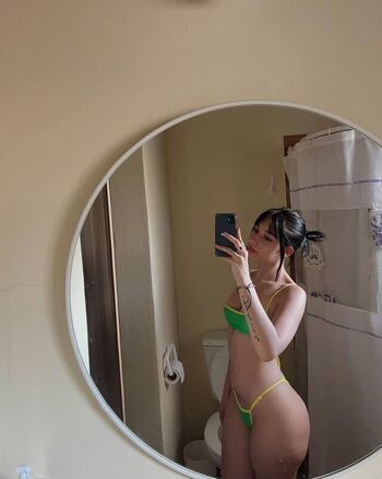 Full leaked Nanuu private onlyfans photo