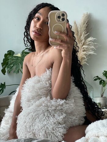 Full leaked Nia simone private onlyfans photo