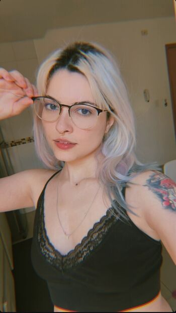 Full leaked Ninelaris private onlyfans photo