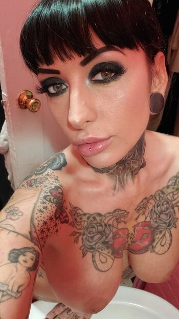Full leaked Omgitsjessielee private onlyfans photo