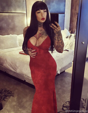 Full leaked Omgitsjessielee private onlyfans photo