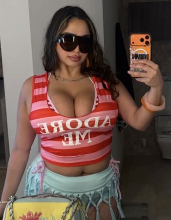 Full leaked Ovomanda private onlyfans photo