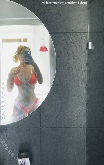 Full leaked Pavlaaaa private onlyfans photo