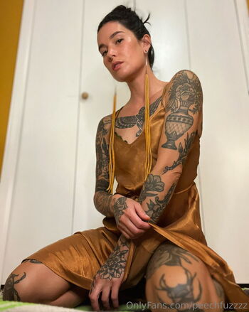Full leaked Peechfuzzzz private onlyfans photo
