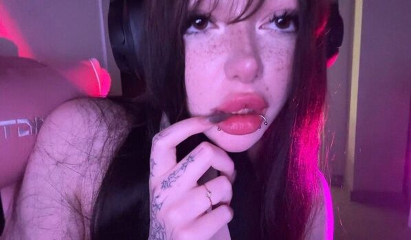 Full leaked Prettylyriqq private onlyfans photo