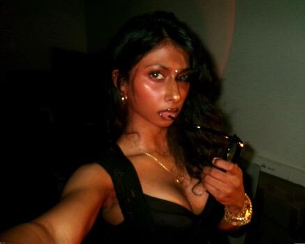 Full leaked Rahtitouillee private onlyfans photo