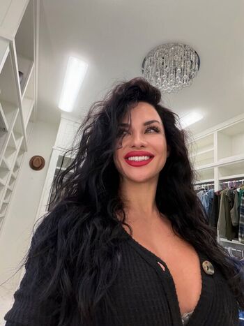 Full leaked Roxyqueflexx private onlyfans photo