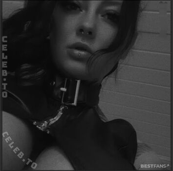 Full leaked Roxyrebell private onlyfans photo