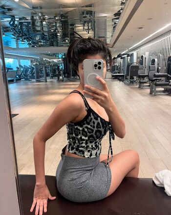 Full leaked Sara kashmir private onlyfans photo