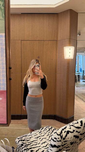 Full leaked Scarlet aviram private onlyfans photo