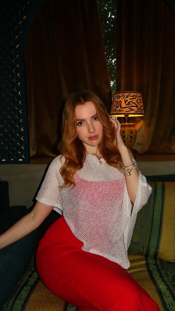 Scarlett Jones
