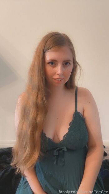 Full leaked Siennaceecee page private onlyfans photo