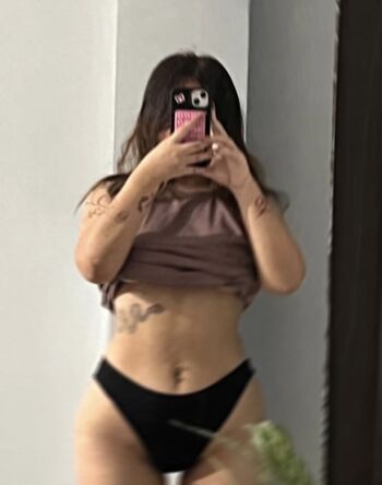 Full leaked Simranyonzon private onlyfans photo