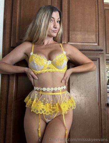 Full leaked Skye evans private onlyfans photo