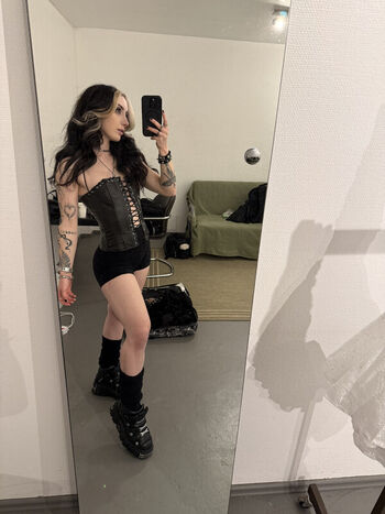Full leaked Sophie burrell private onlyfans photo