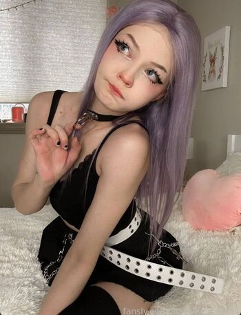 Full leaked Strawbeariemilkk page private onlyfans photo
