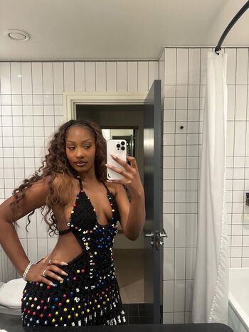 Full leaked Cvhmille/ private onlyfans photo